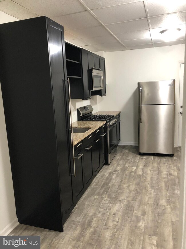 728 Walnut St, Camden, NJ 08103 - photo 4