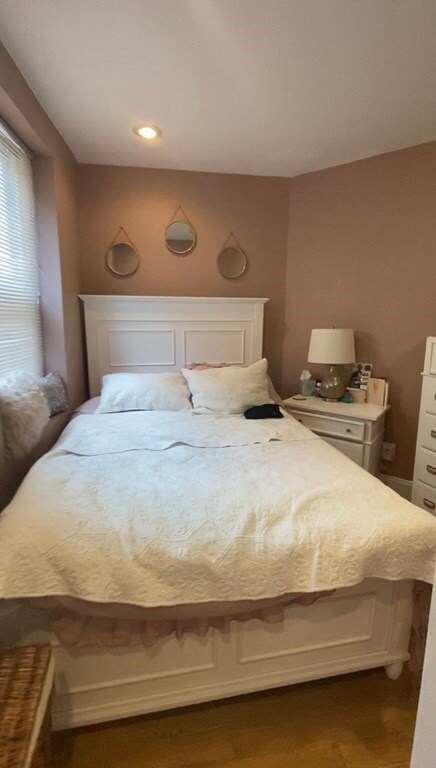 84 N Margin St unit 3, Boston, MA 02113 - photo 3