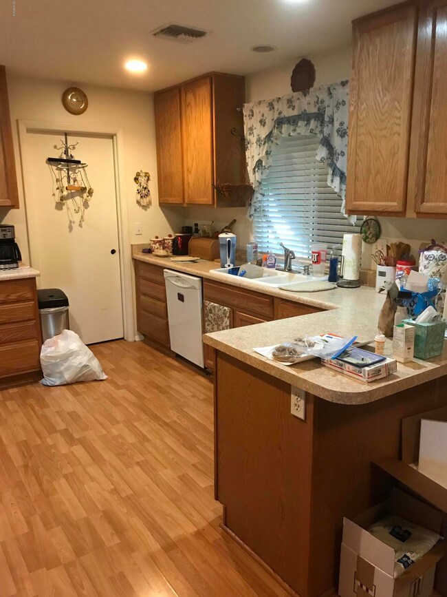 2mA78KC4TjKe2C0tT2Yb+Q