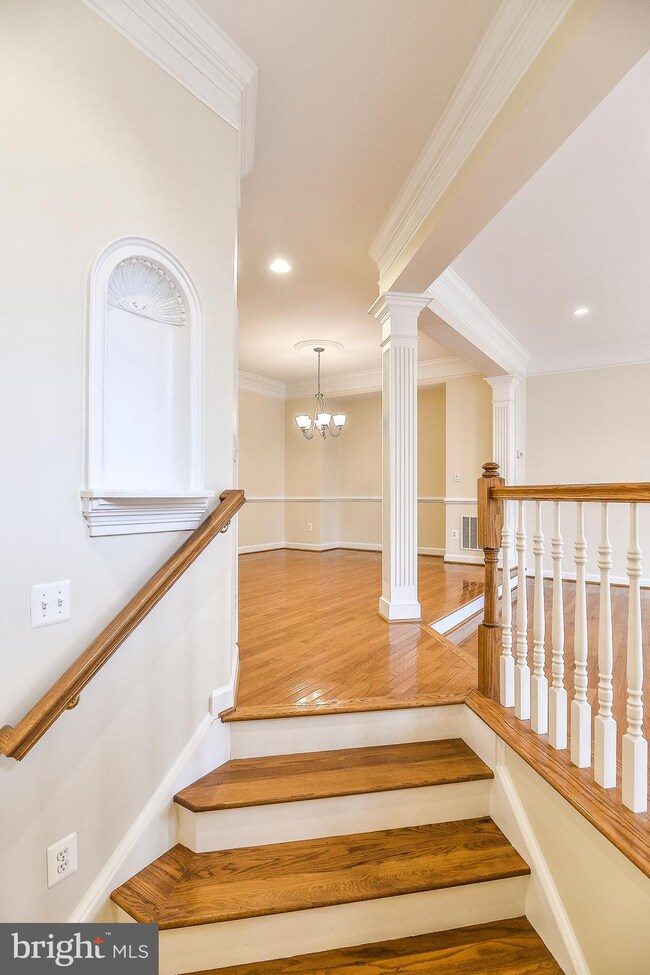 7142 Point Replete Cir, Fort Belvoir, VA 22060 - photo 3