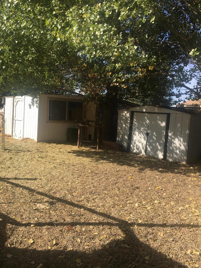 24250 N Los Angeles St, Paulden, AZ 86334 - photo 5