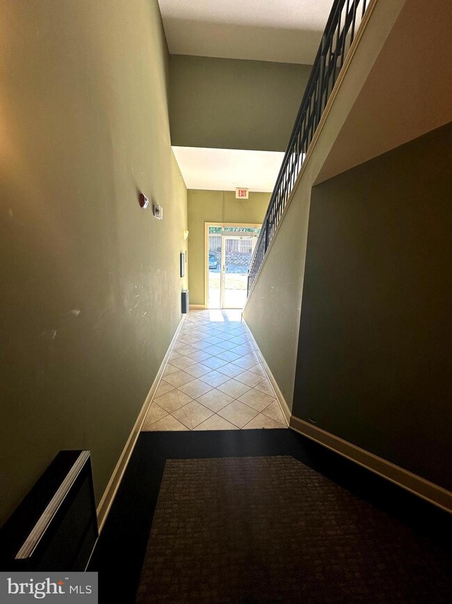 1321 Karen Blvd unit 205, Capitol Heights, MD 20743 - photo 6