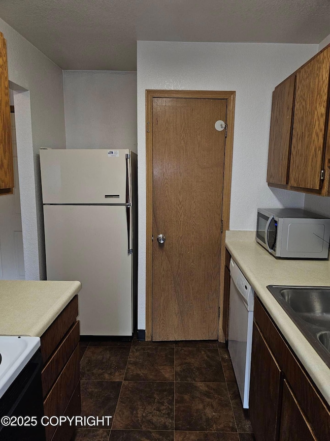 340 E Palmer-Wasilla Hwy unit B8, Wasilla, AK 99654 - photo 2
