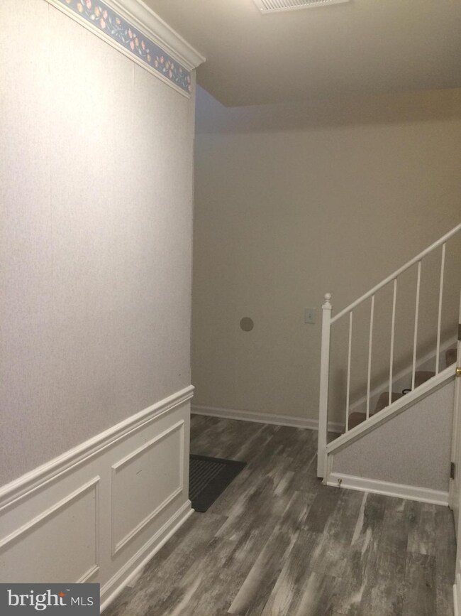 8194 Winstead Place unit 203, Manassas, VA 20109 - photo 3