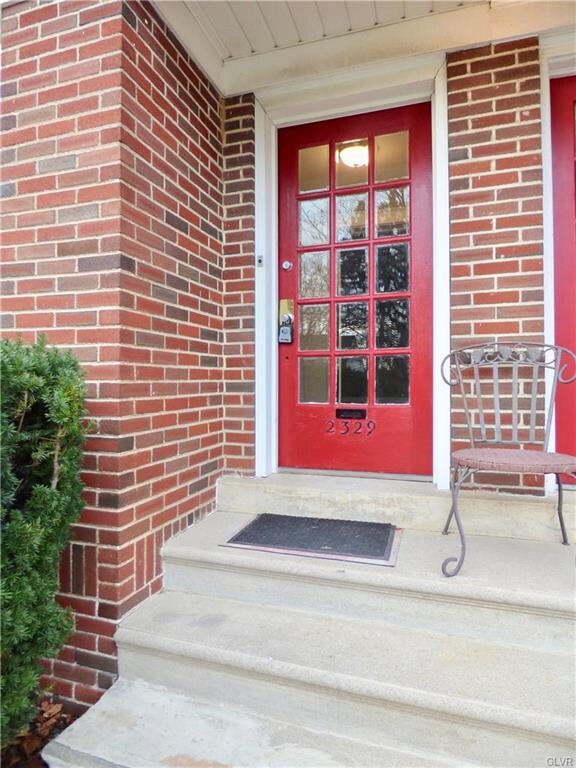 2329 W Fairview St, Allentown, PA 18104 - photo 2