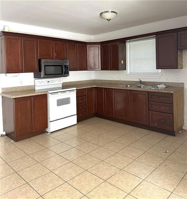 3800 S Sheraton Ave unit 1, Pharr, TX 78577 - photo 3