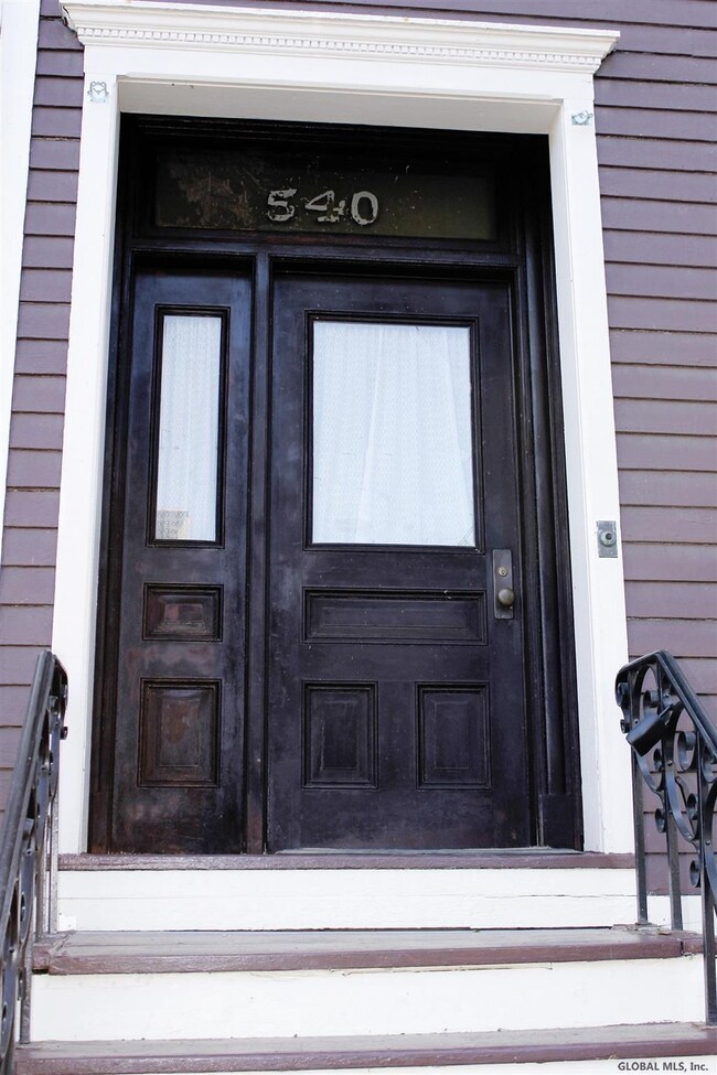 540 Hamilton St, Albany, NY 12203 - photo 3