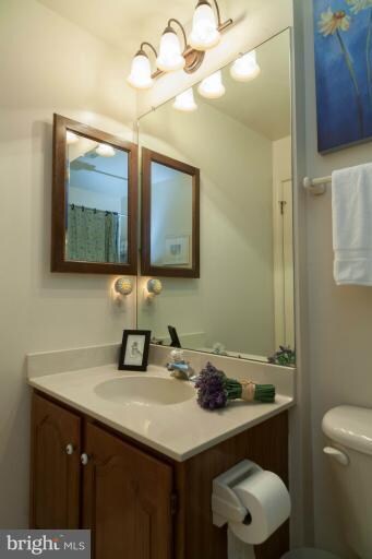 6878 Mclean Province Cir, Falls Church, VA 22043 - photo 3