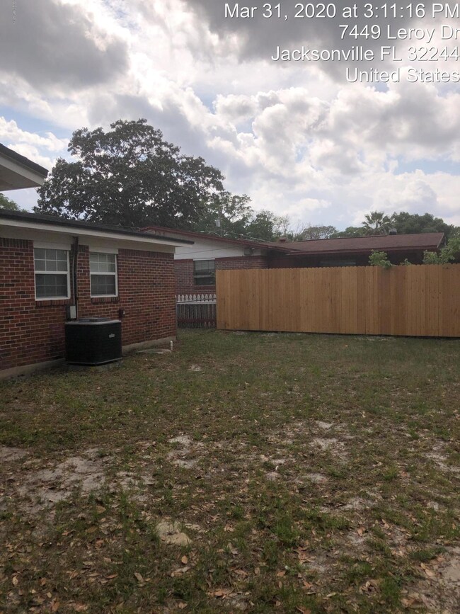 7449 Leroy Dr, Jacksonville, FL 32244 - photo 5