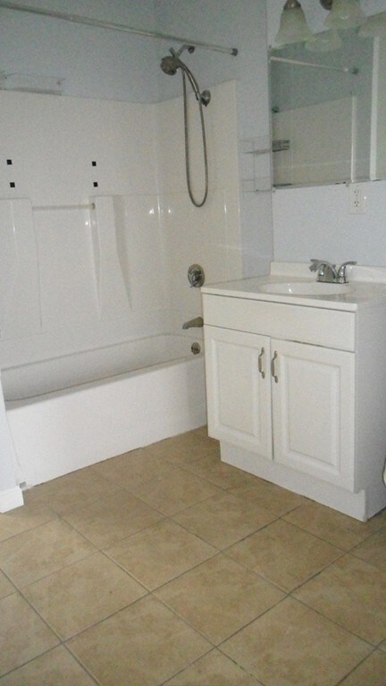 65 King St, Worcester, MA 01610 - photo 4