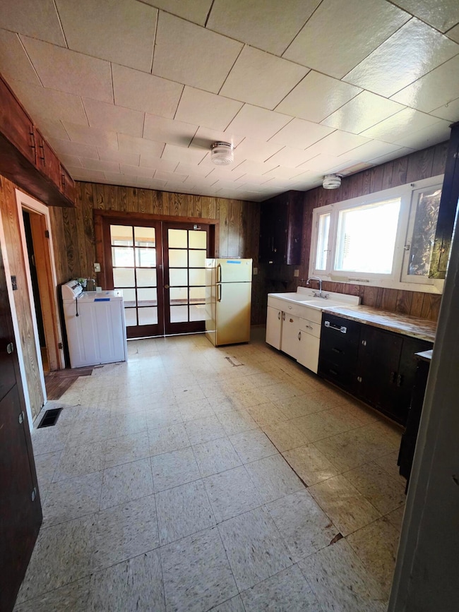 707 N 4th St W, Chewelah, WA 99109 - photo 3