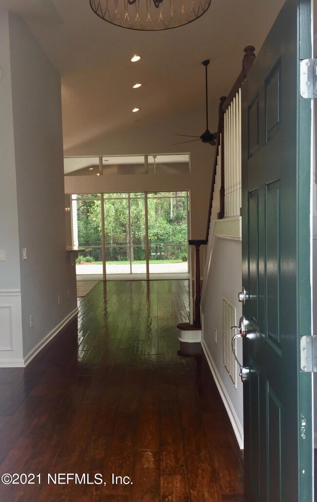 Center Entry Hall