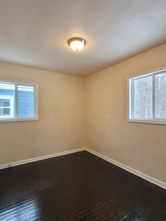 3446 Rhode Island Ct, Gary, IN 46409 - photo 7