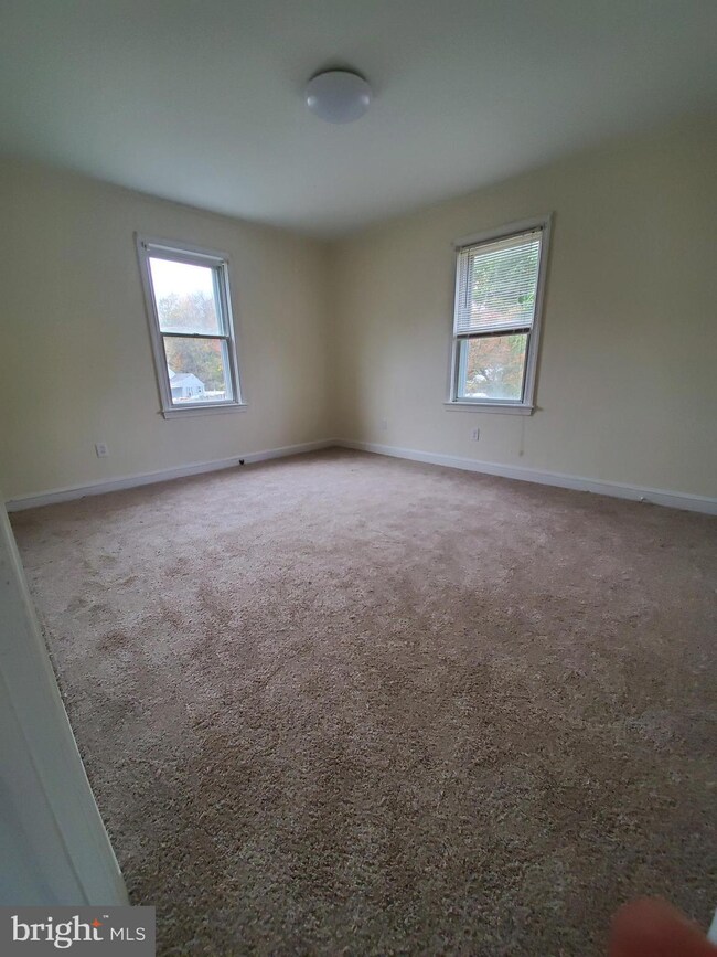 1719 Montgomery Rd, Wilmington, DE 19805 - photo 6