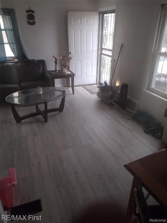 8845 Pierson St, Detroit, MI 48228 - photo 2