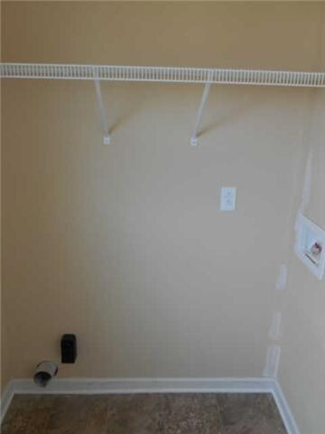 nice size laundry room