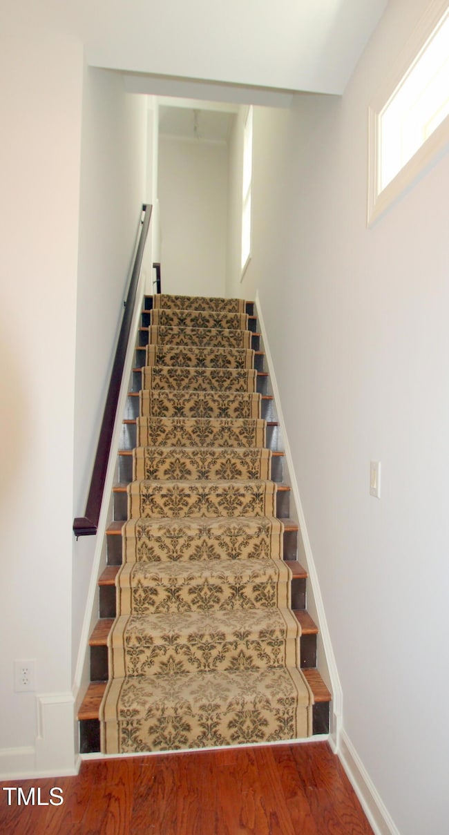 332bridgegate stairs