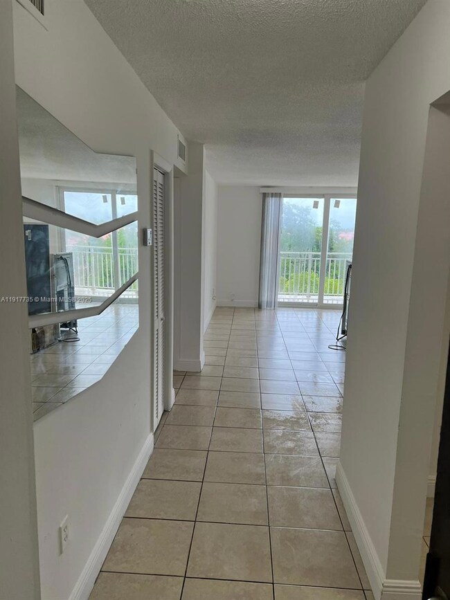 6930 Miami Gardens Dr unit 1-410, Hialeah, FL 33015 - photo 7