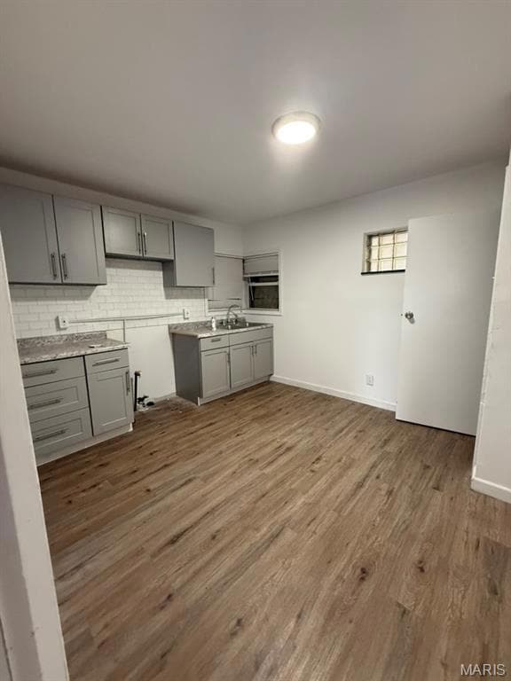 4236 Dressell Ave, Saint Louis, MO 63120 - photo 3