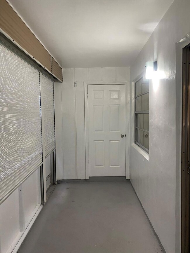 785 Burgundy St, Delray Beach, FL 33484 - photo 5