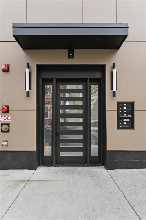 8 Mercer St unit 3, Boston, MA 02127 - photo 2