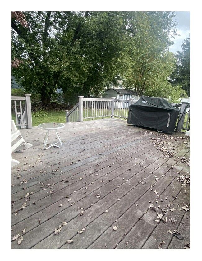 146 Mulberry Ln, Middlesex, NJ 08846 - photo 4