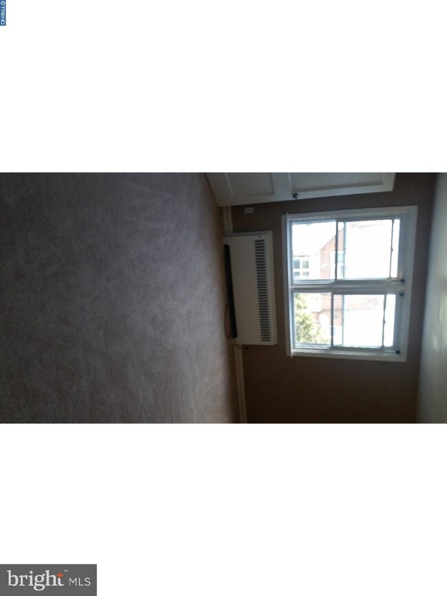 6836 Clover Ln, Upper Darby, PA 19082 - photo 5