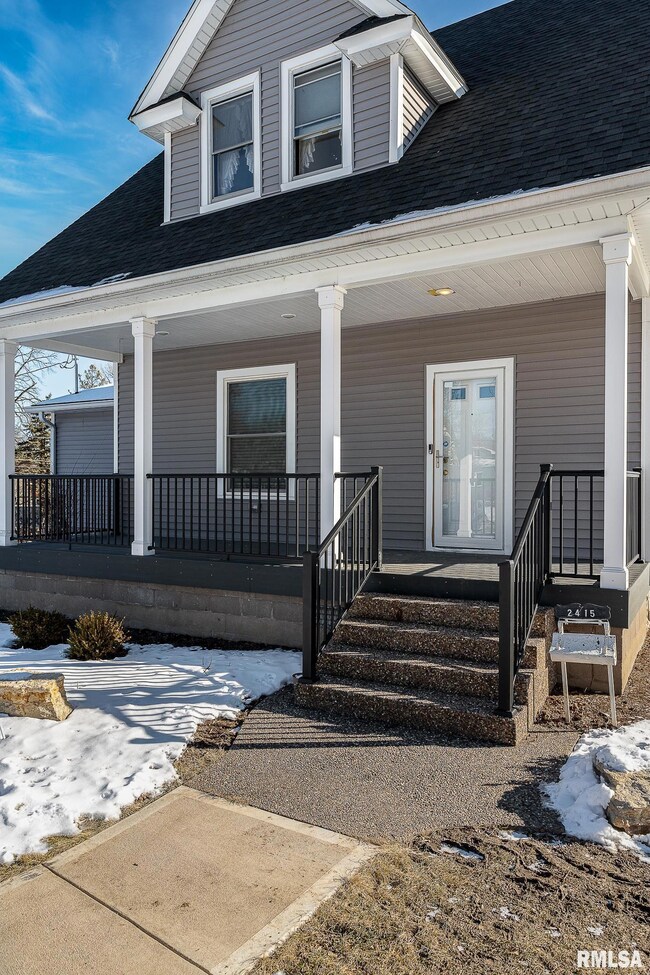 2415 Bridge Ave, Davenport, IA 52803 - photo 3