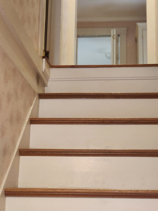 61 Penacook St, Concord, NH 03301 - photo 6