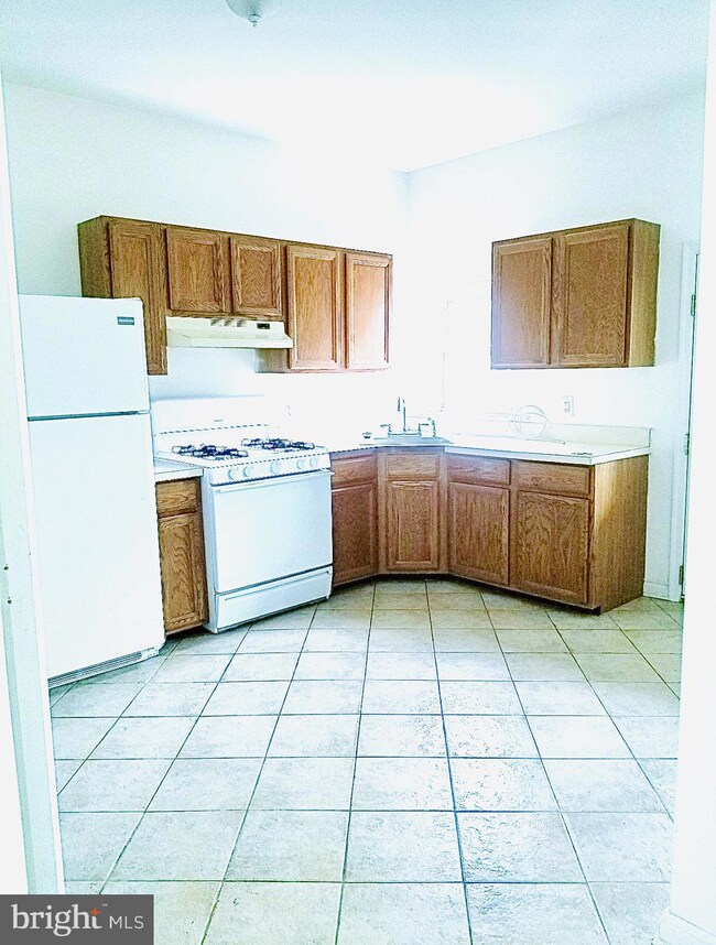 805 Brooks Ln unit 2, Baltimore, MD 21217 - photo 5