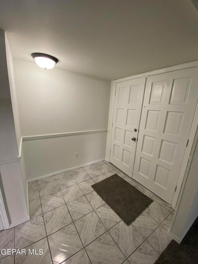 10628 Quezada Ave, El Paso, TX 79935 - photo 7