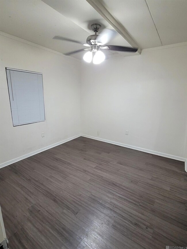 1612 N Coontrap Rd unit 18, Gonzales, LA 70737 - photo 5