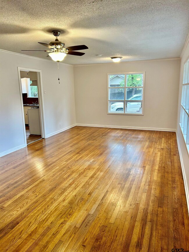 625 Loftin St, Tyler, TX 75701 - photo 3