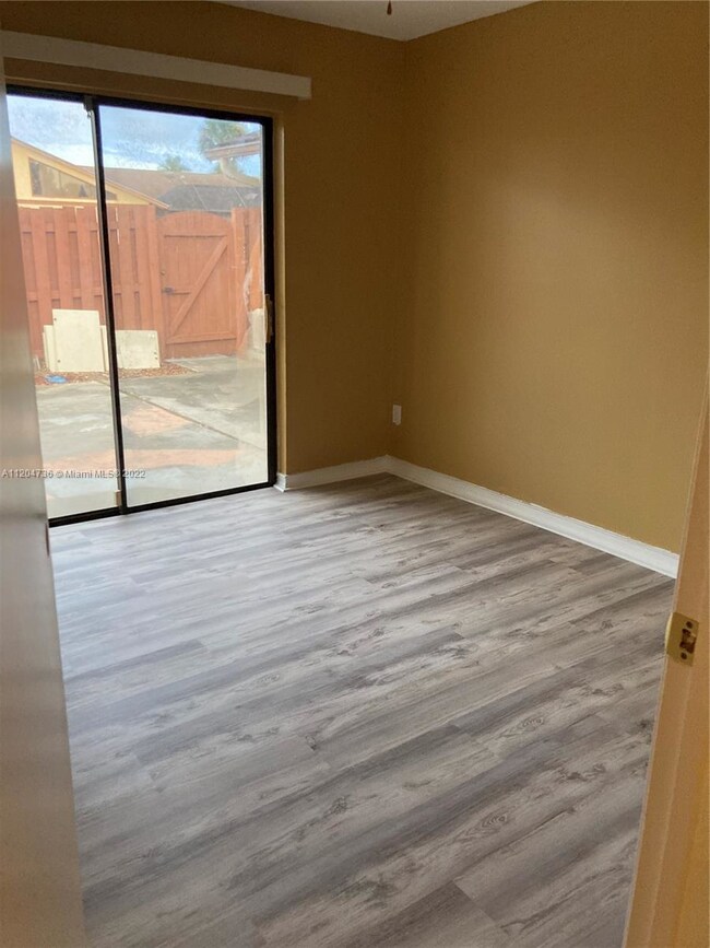 1051 Summit Place Cir unit D, West Palm Beach, FL 33415 - photo 6