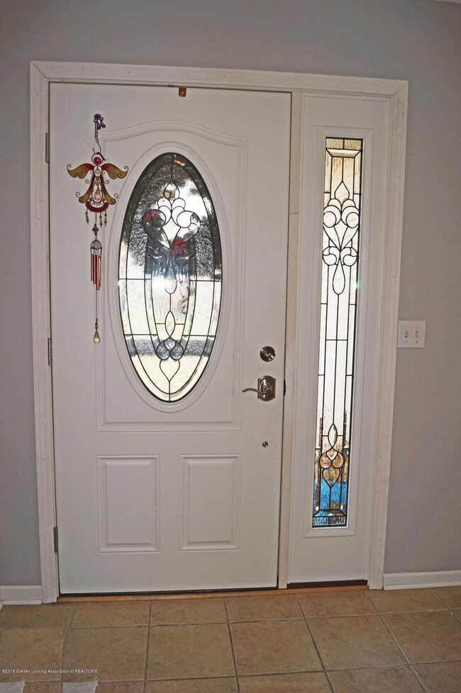 438 White Pine Blvd unit 42, Lansing, MI 48917 - photo 2