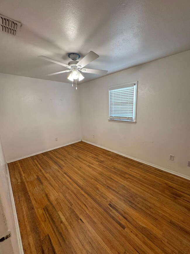 4434 29th St unit A, Lubbock, TX 79410 - photo 7
