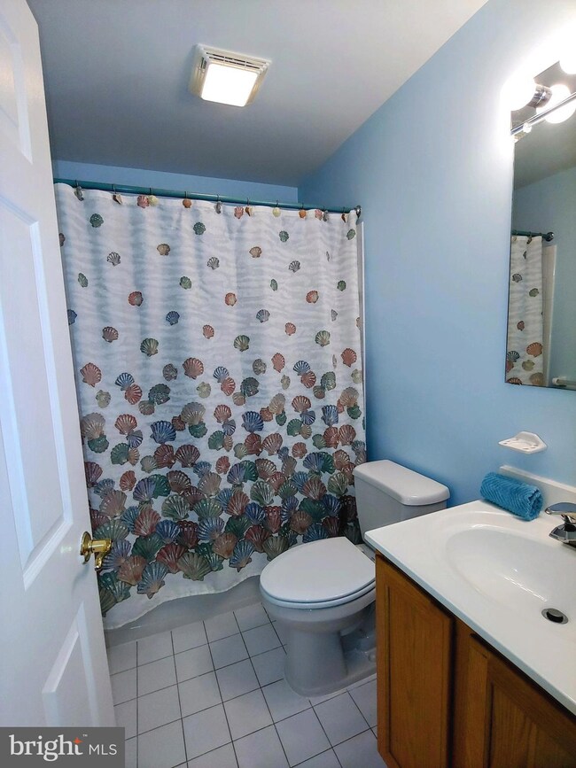 6506 Ridenour Way E unit 2D, Sykesville, MD 21784 - photo 7