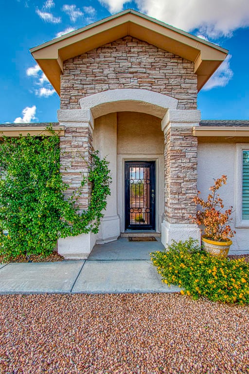 801 Desert Silver Dr, Horizon City, TX 79928 - photo 2