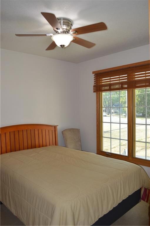 453 E Hillside Ave, Des Moines, IA 50315 - photo 6