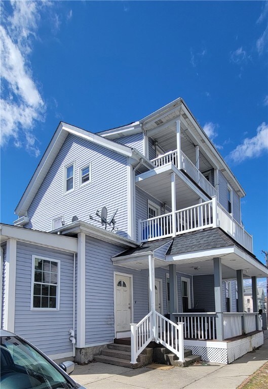 168 Cross St, Central Falls, RI 02863 - photo 7