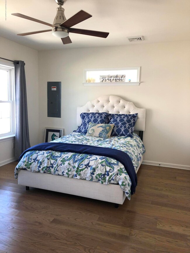 BEDROOM #1