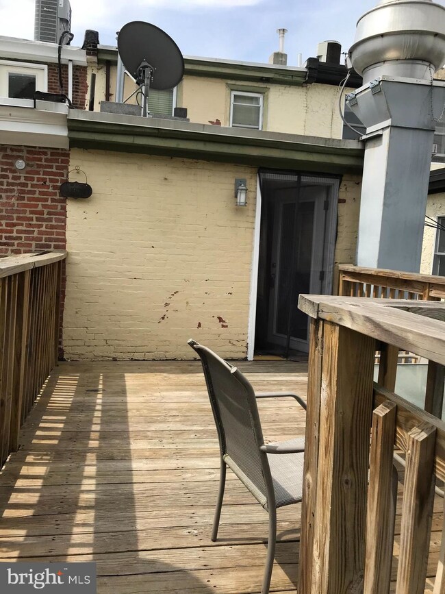 4229 Main St unit 2ND FLOOR, Philadelphia, PA 19127 - photo 5
