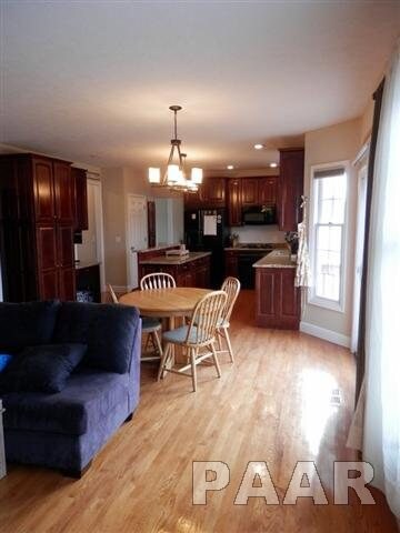 5209 N Rothmere Dr, Peoria, IL 61615 - photo 6