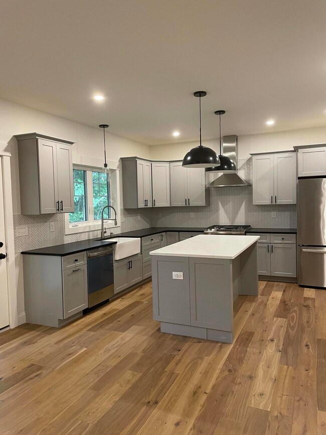 14 Abner Lane