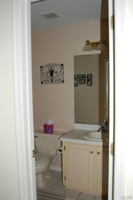 216 Fence Row Dr, Nazareth, PA 18064 - photo 6