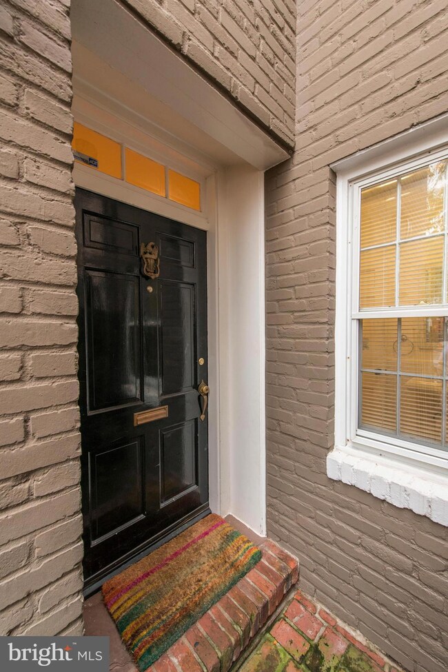 1564 33rd St NW, Washington, DC 20007 - photo 5