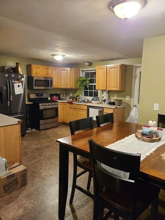 117 Margin St, Lawrence, MA 01841 - photo 4