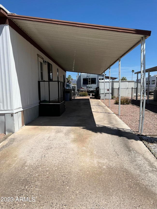 CARPORT