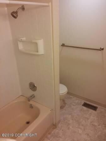 5340 Windflower St unit B, Anchorage, AK 99507 - photo 6