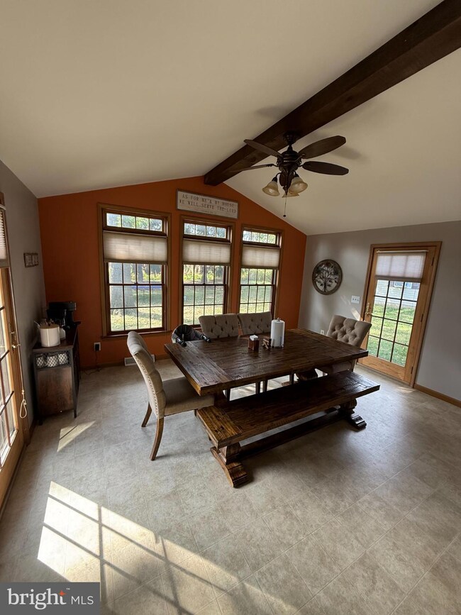 1958 Misty Dr, Mount Joy, PA 17552 - photo 5